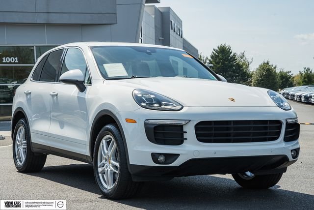 2016 Porsche Cayenne Base