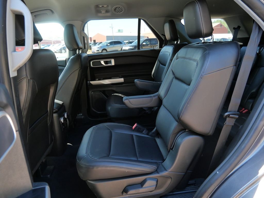 Certified Used 2022 Gray Ford XLT image 15