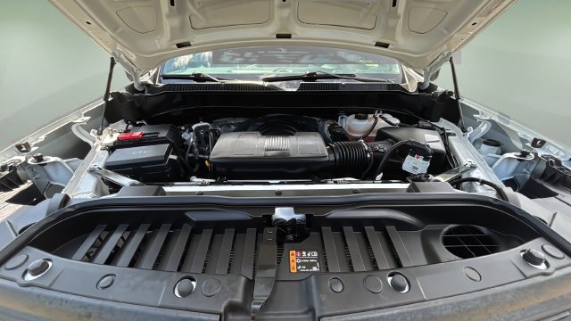 Used 2025 White Chevrolet WT image 32