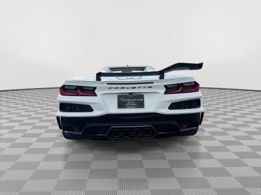New 2027 Arctic White Chevrolet 3LZ image 8