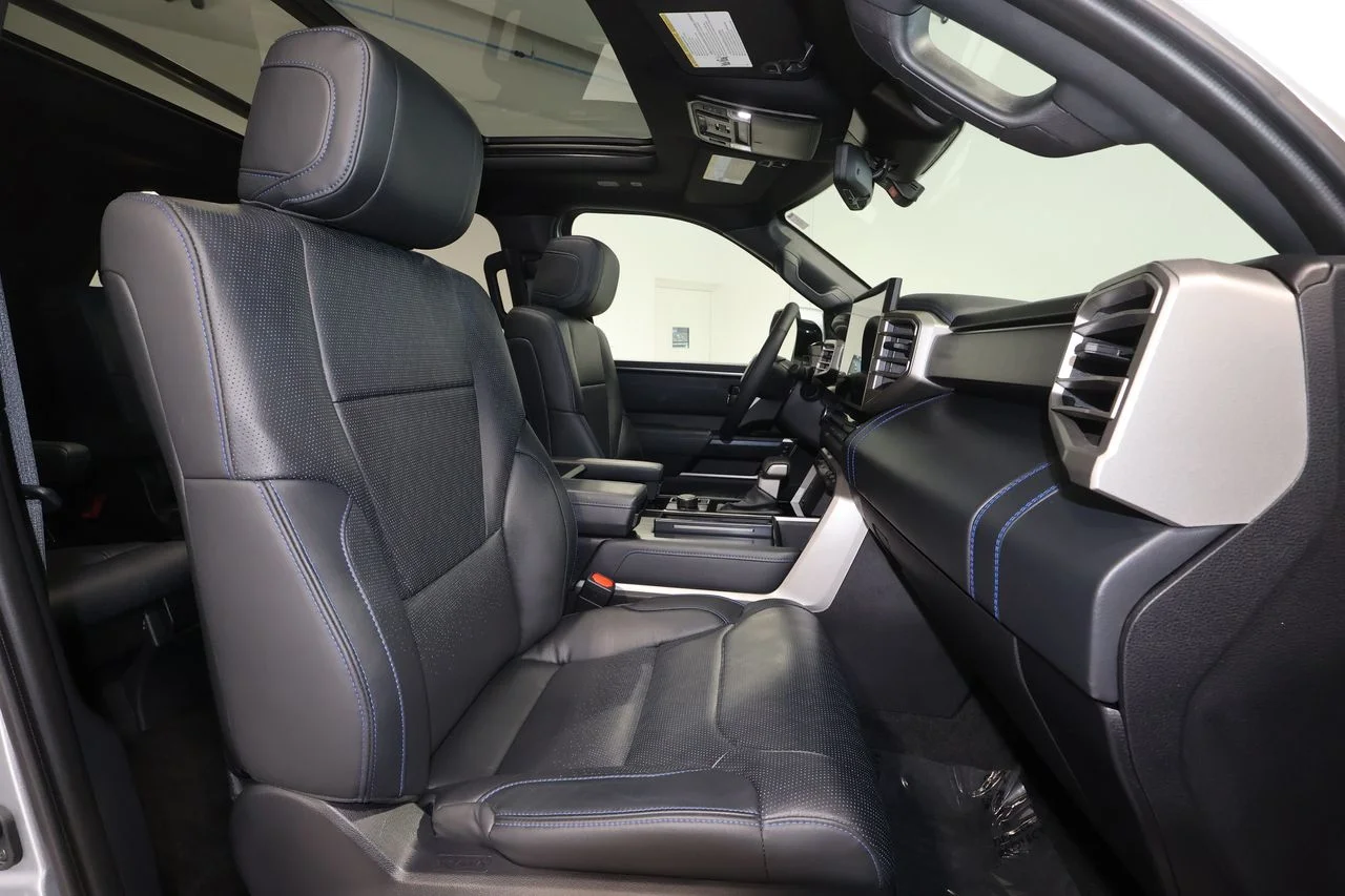 2026 Toyota Sequoia Platinum - Photo 29