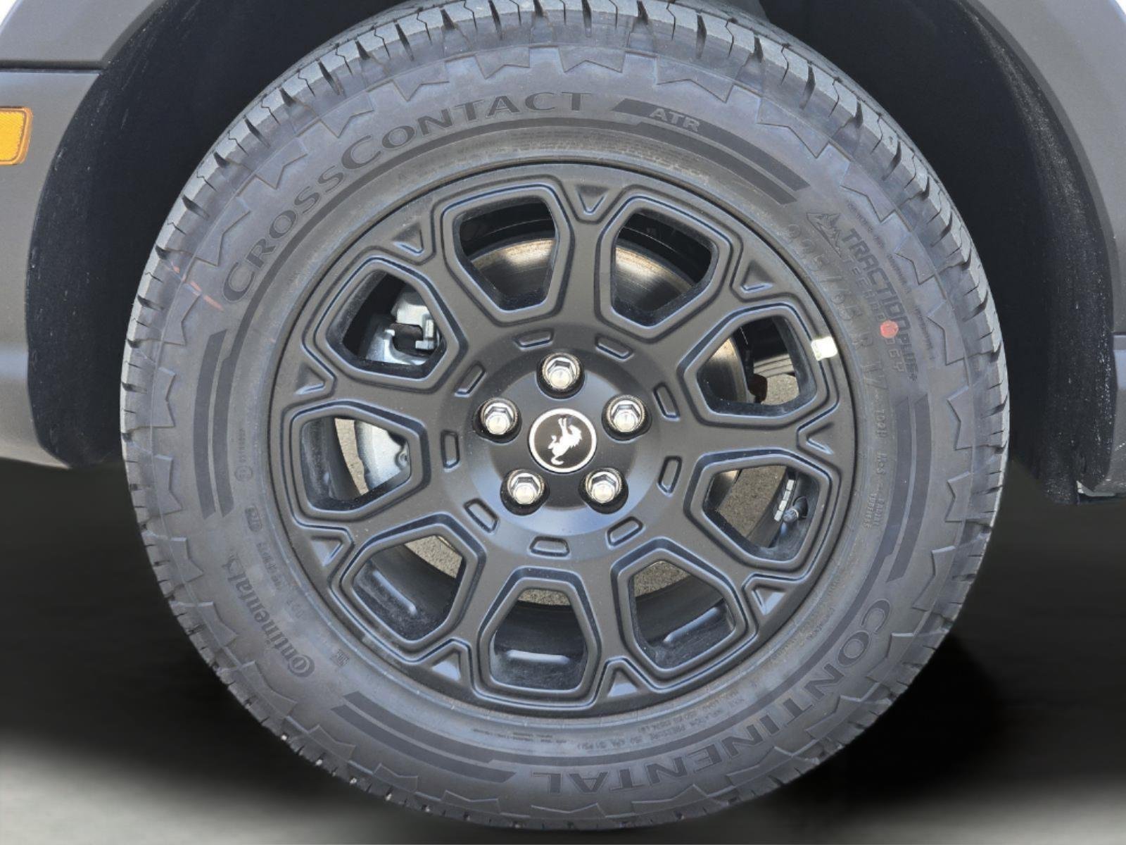 New 2026 Oxford White Ford Badlands® image 7