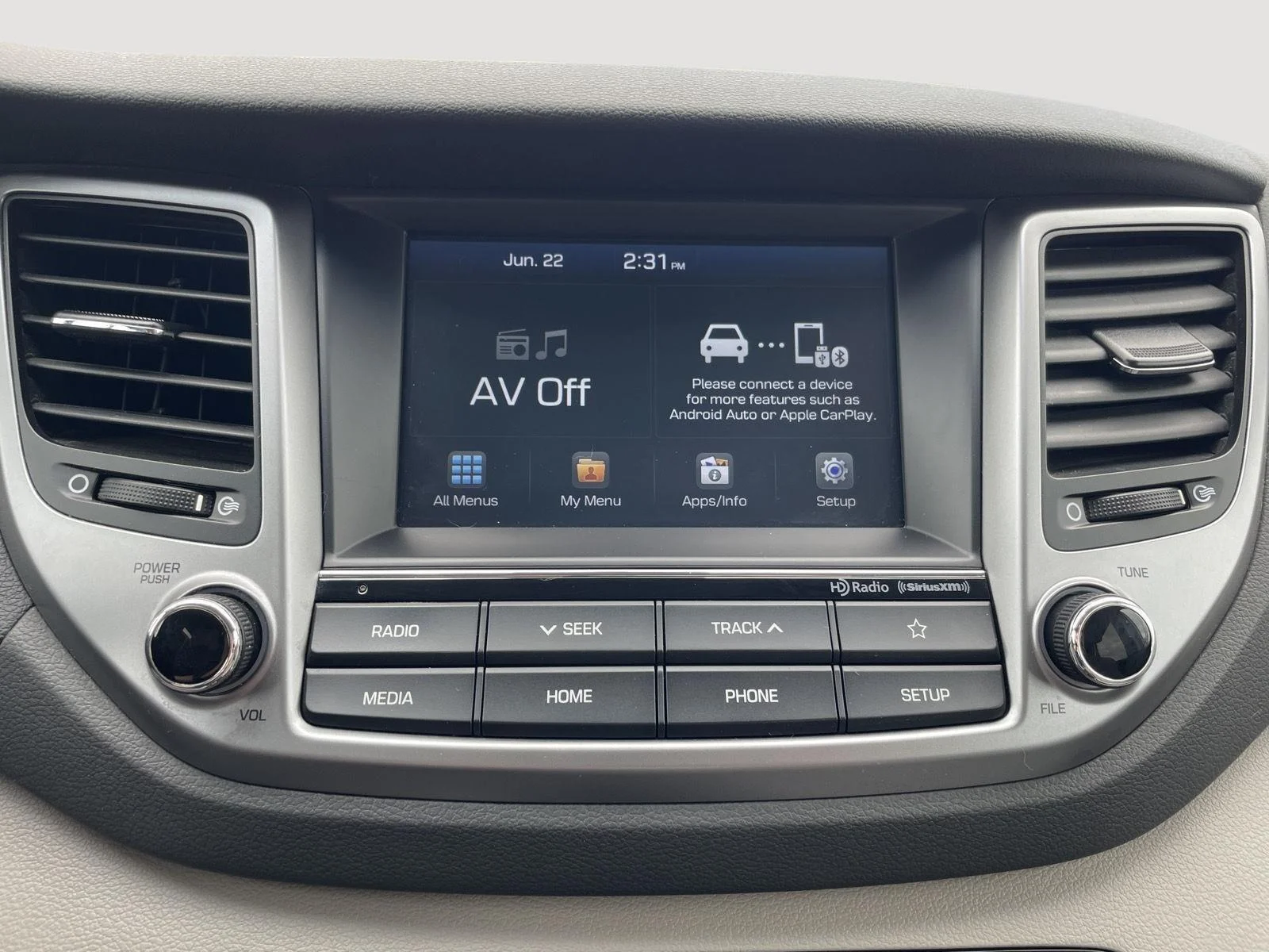 Used 2018 Dazzling White Hyundai Value image 16