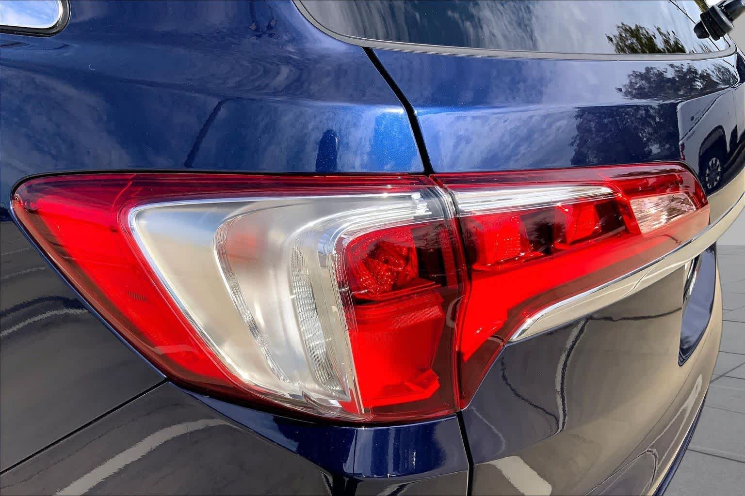 Used 2018 Fathom Blue Pearl Acura w/Technology Pkg image 29