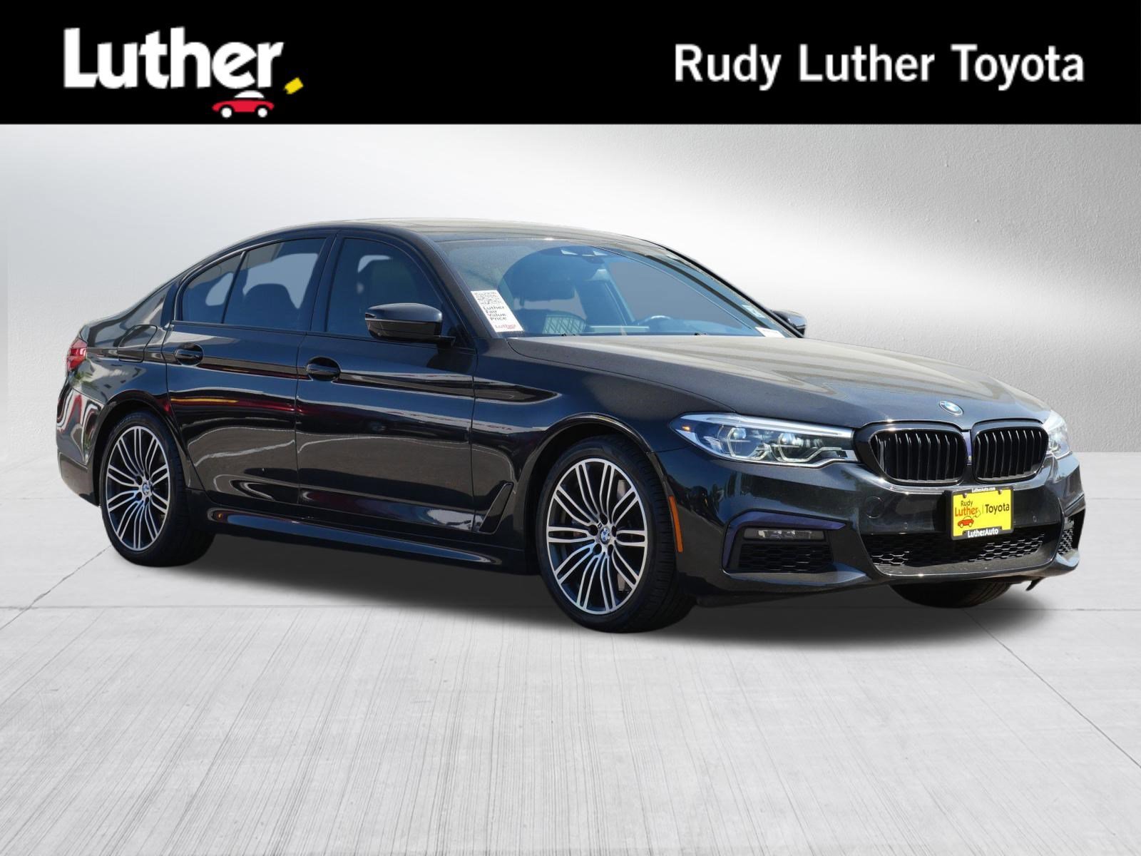2019 BMW 5 Series 540i xDrive Sedan's photo