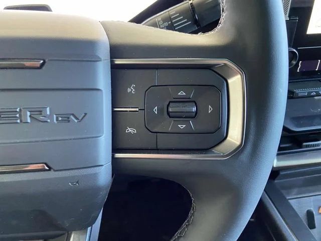 2025 GMC HUMMER EV 2X - Photo 32