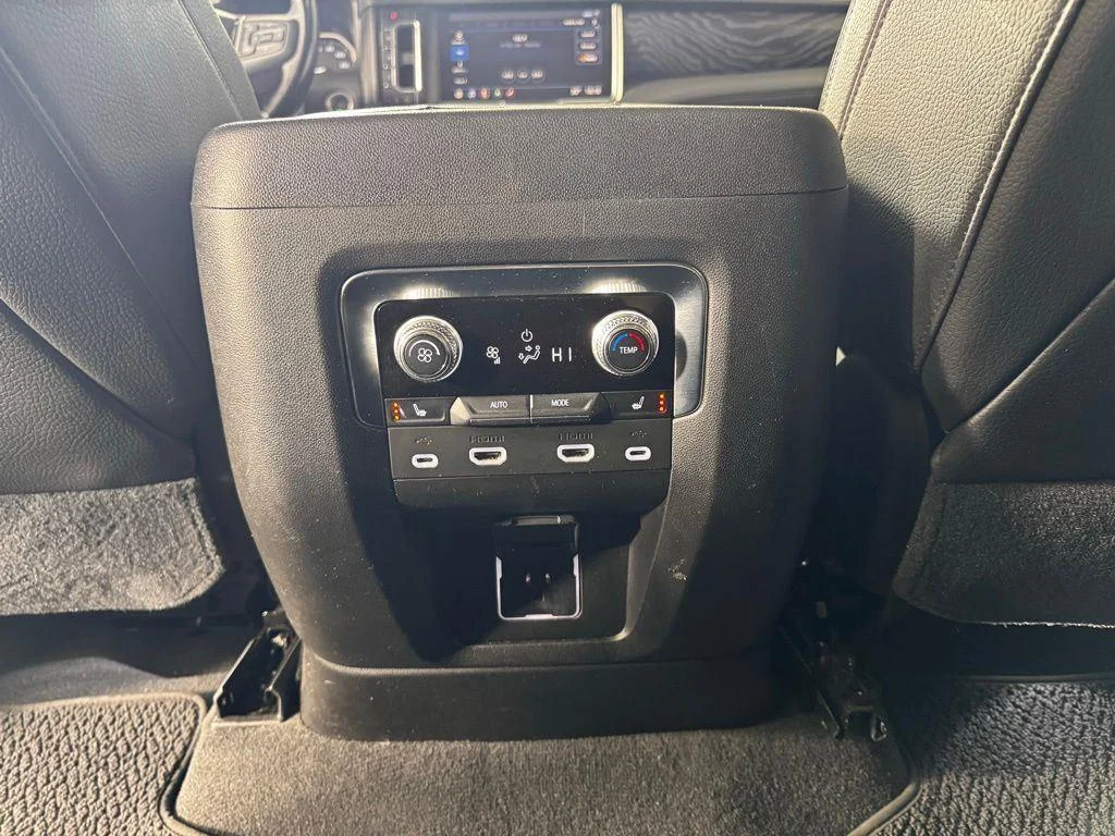 Used 2021 Onyx Black GMC Denali image 20