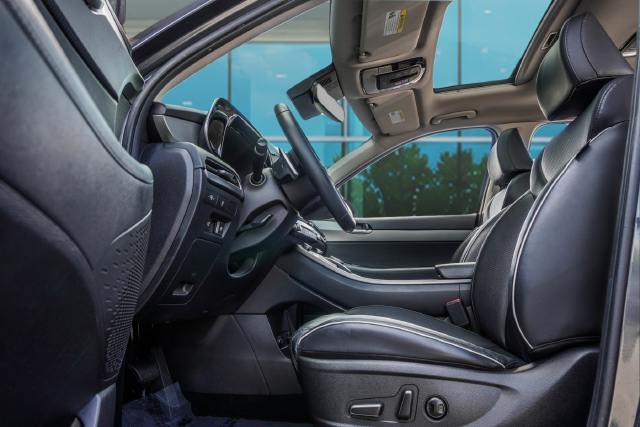 Used 2024 Gray Hyundai XRT image 18