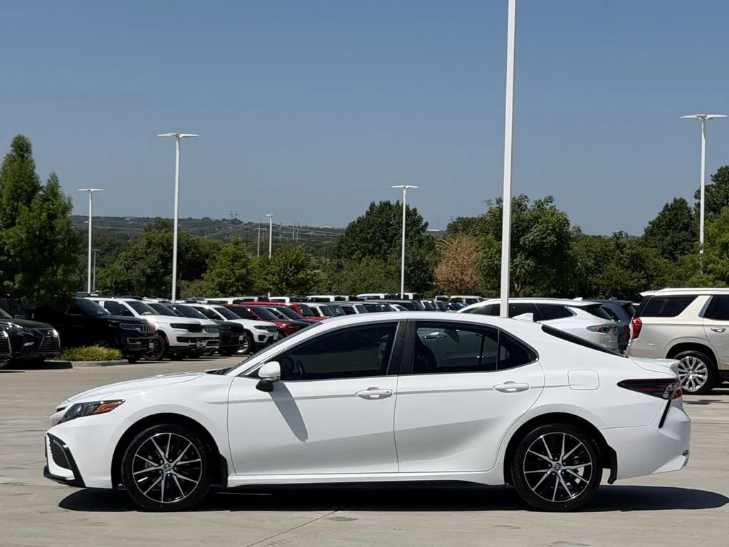 Used 2023 White Toyota SE image 3