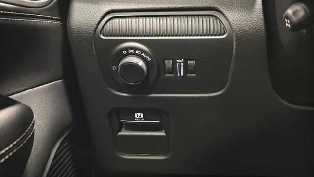 New 2026 High Gloss Black Exterior Paint Jeep Limited Reserve image 32