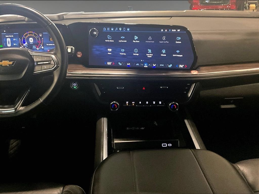 Used 2025 White Chevrolet LT image 19