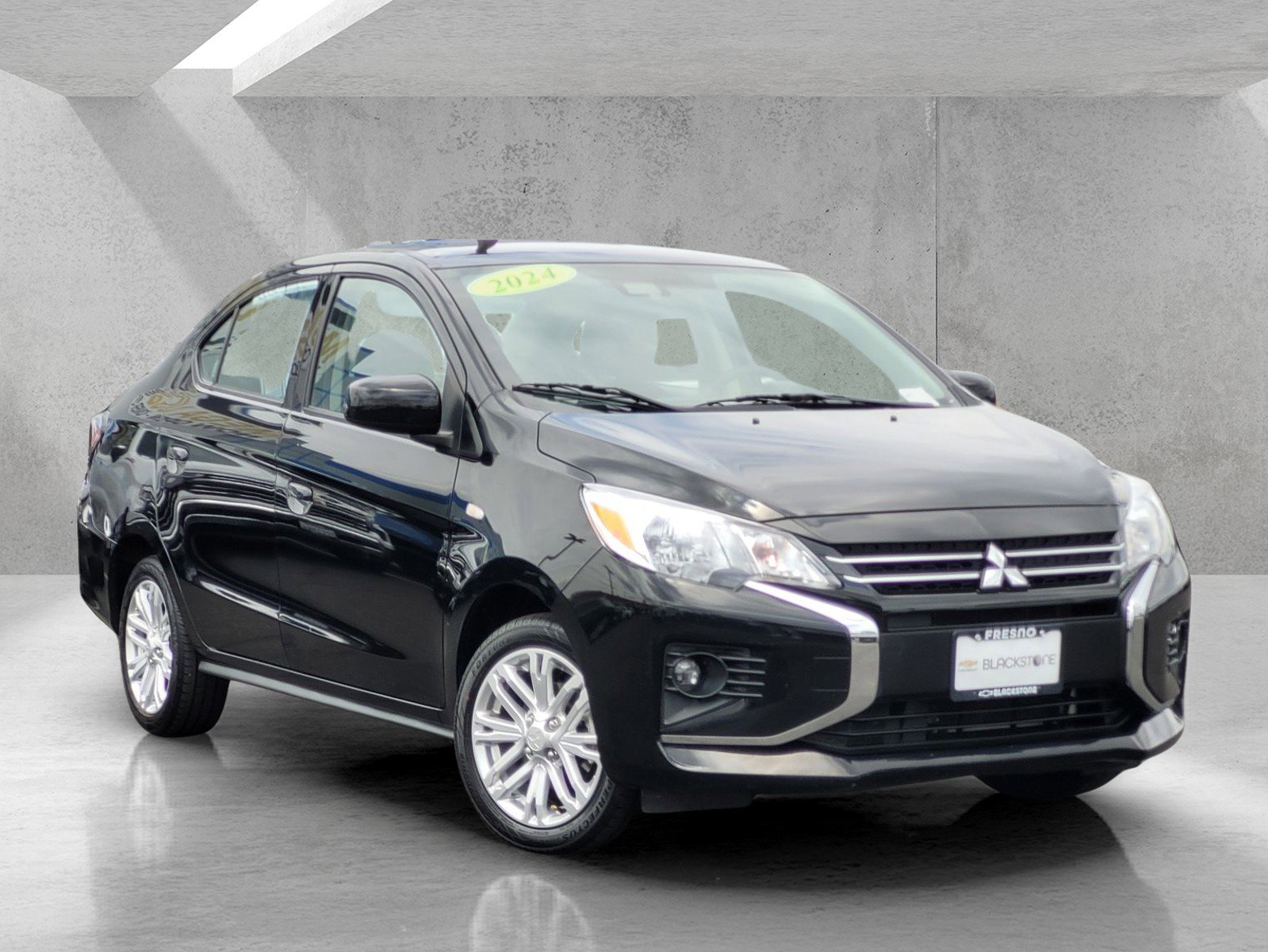 2024 Mitsubishi Mirage ES CVT's photo