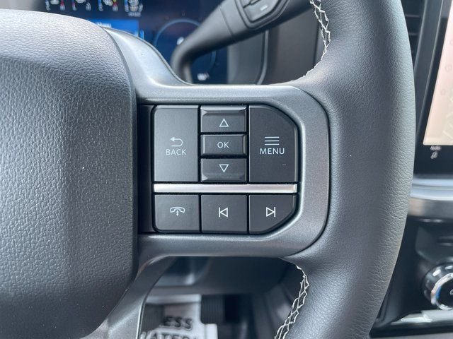 2025 Ford F-350 Super Duty Chassis Cab Lariat - Photo 25