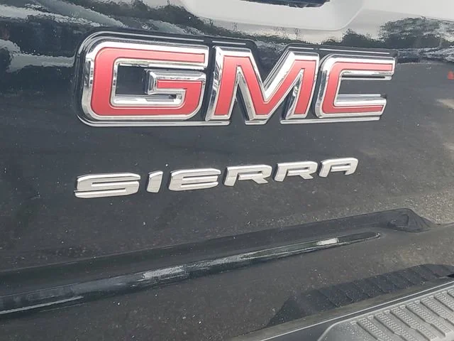 Used 2025 Onyx Black GMC Pro image 22