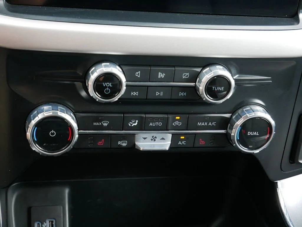 Certified Used 2023 White Ford XLT image 22