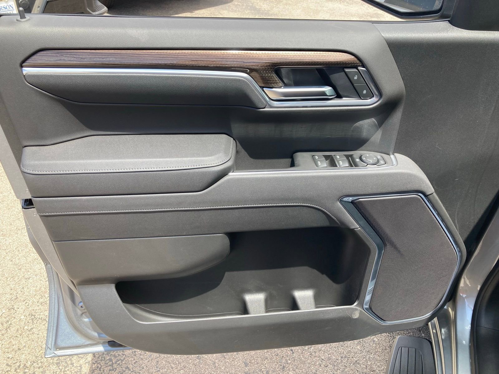 2025 Chevrolet Silverado 1500 LT - Photo 14