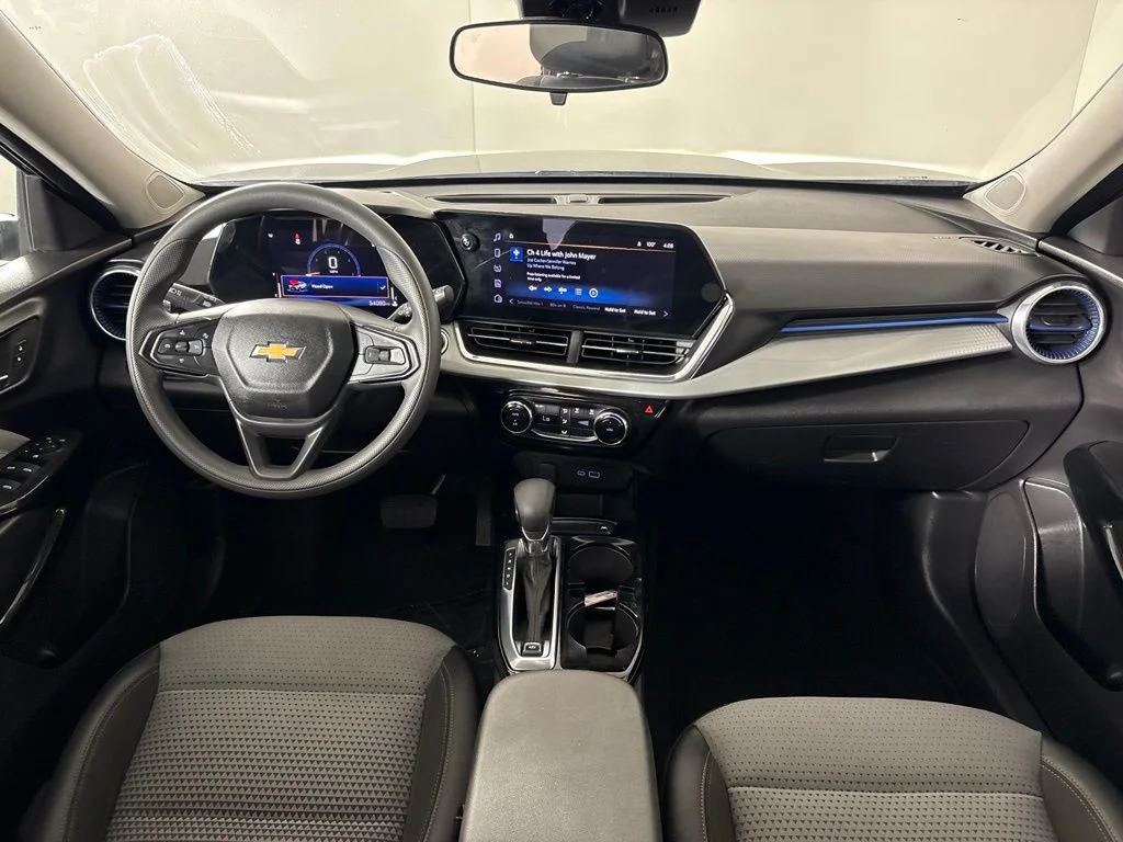 Used 2025 Black Chevrolet LT image 37