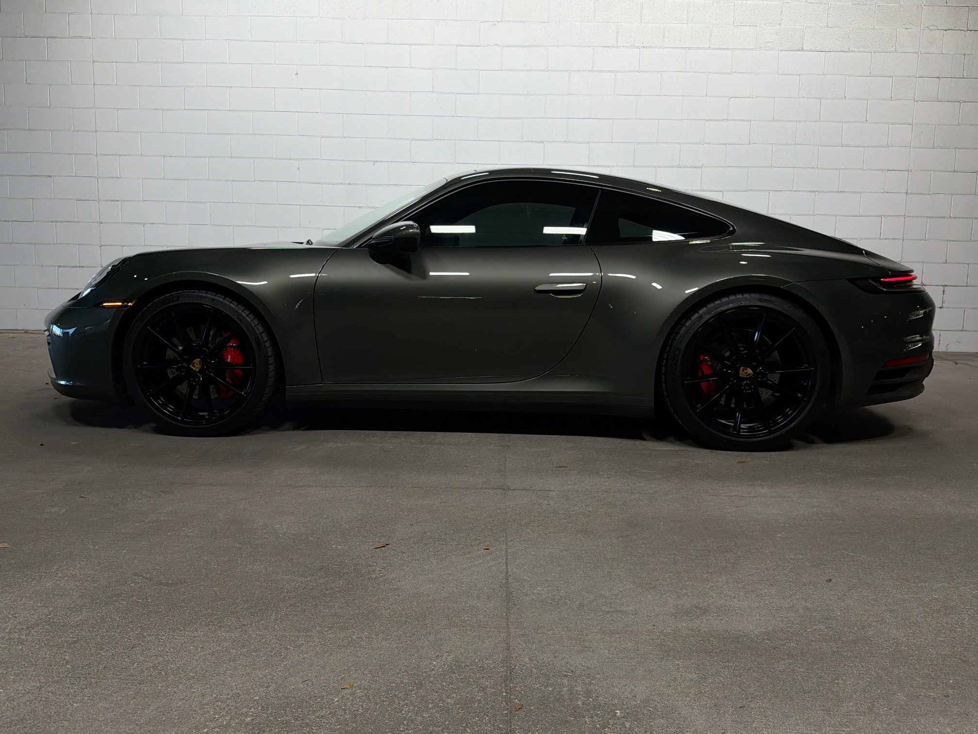 Certified Used 2020 Green Porsche Carrera 4S image 2