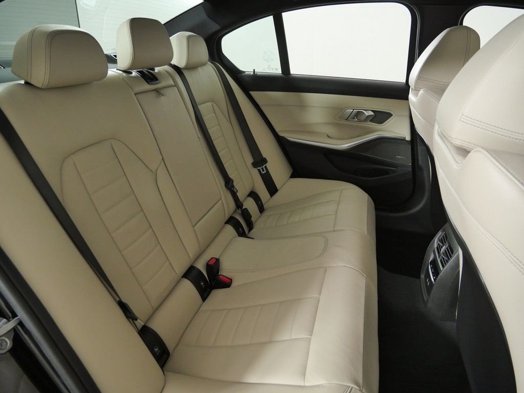 New 2026 Black Sapphire Metallic BMW 330i xDrive image 26