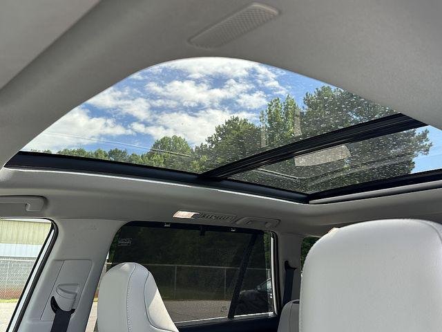 Certified Used 2024 WIND CHILL PEARL Toyota  image 25