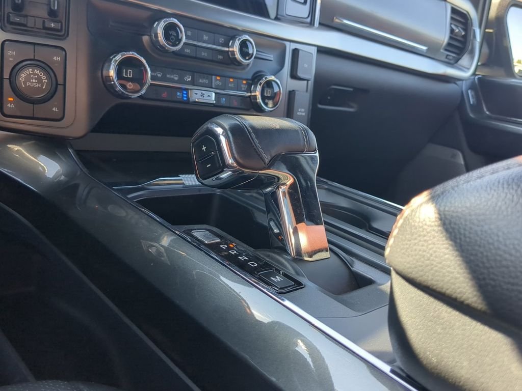 Used 2021  Ford Lariat image 17