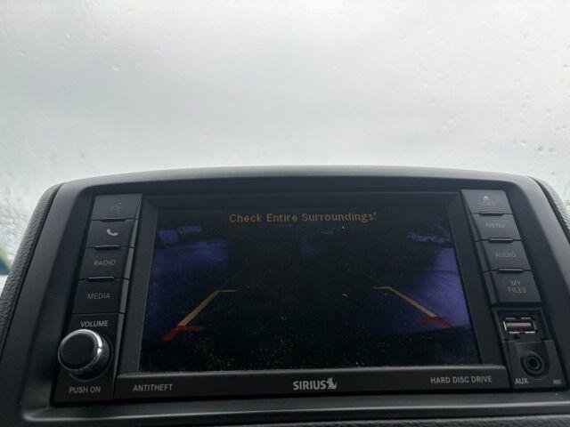 Used 2019 Black Onyx Crystal Pearlcoat Dodge SXT image 8