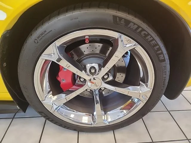 Used 2013 Velocity Yellow Tinted Clearcoat Chevrolet  image 23