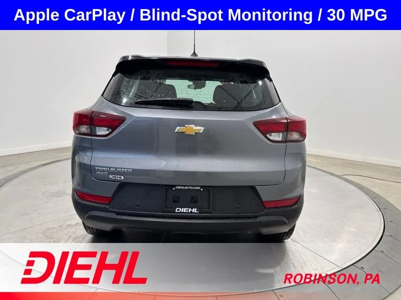 Used 2022 Gray Chevrolet LS image 6