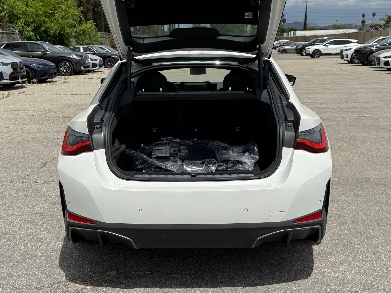 2026 BMW i4 40 - Photo 16