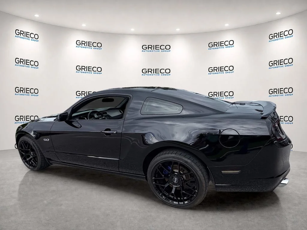 Used 2014 Black Ford GT Premium image 5