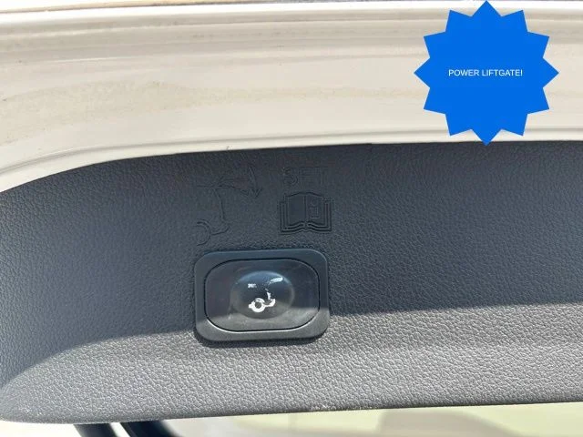 Used 2015 White Ford Titanium image 28