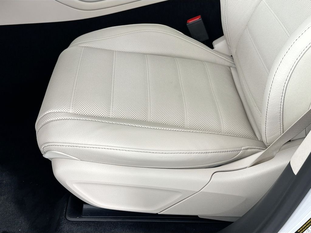 New 2026 Polar White Mercedes-Benz GLS 450 image 20