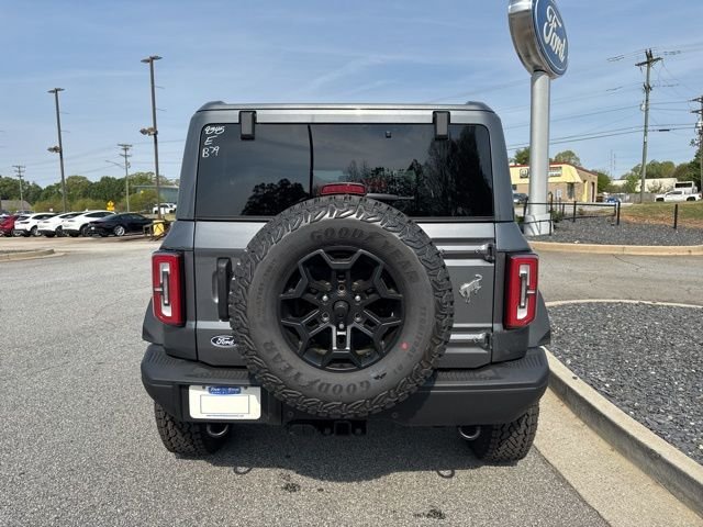 New 2026 Carbonized Gray Metallic Ford Badlands image 9