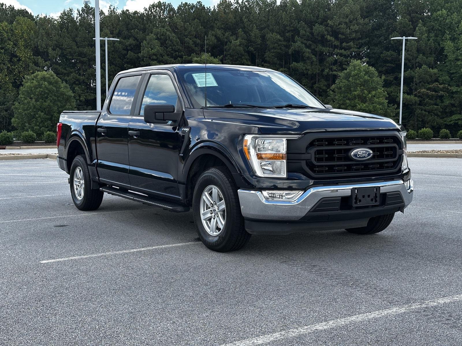 Used 2022 Antimatter Blue Metallic Ford XL image 3