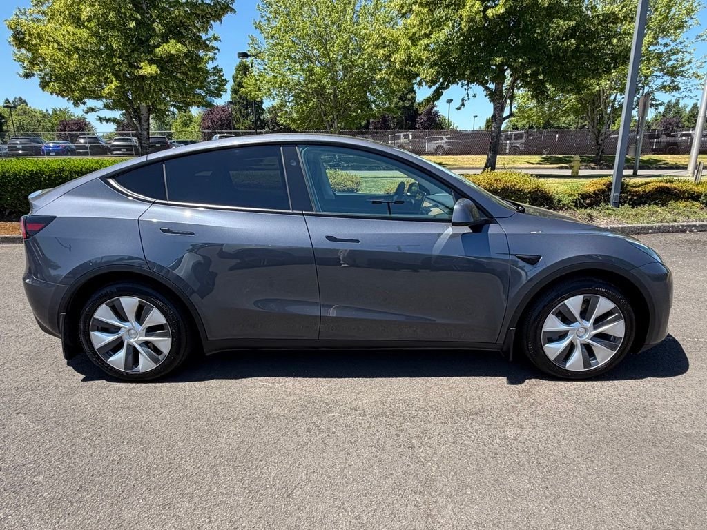 Used 2023 Midnight Silver Metallic Tesla Long Range image 8