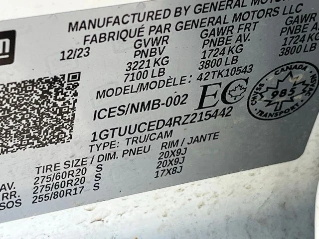 Certified Used 2024 White GMC Elevation image 35