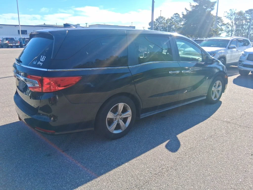 Used 2018  Honda EX-L image 5