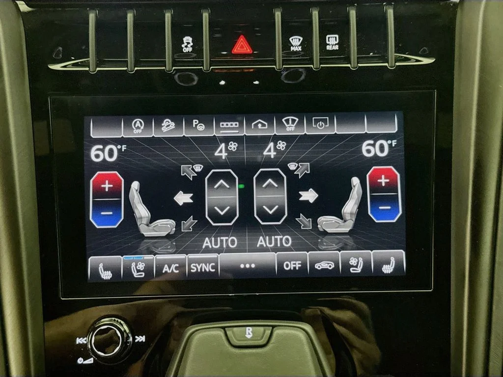 2023 Lamborghini Urus S - Photo 16