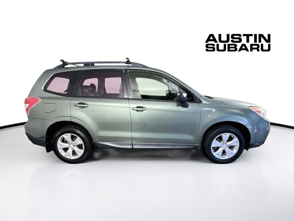 Used 2016 Green Subaru 2.5i image 8