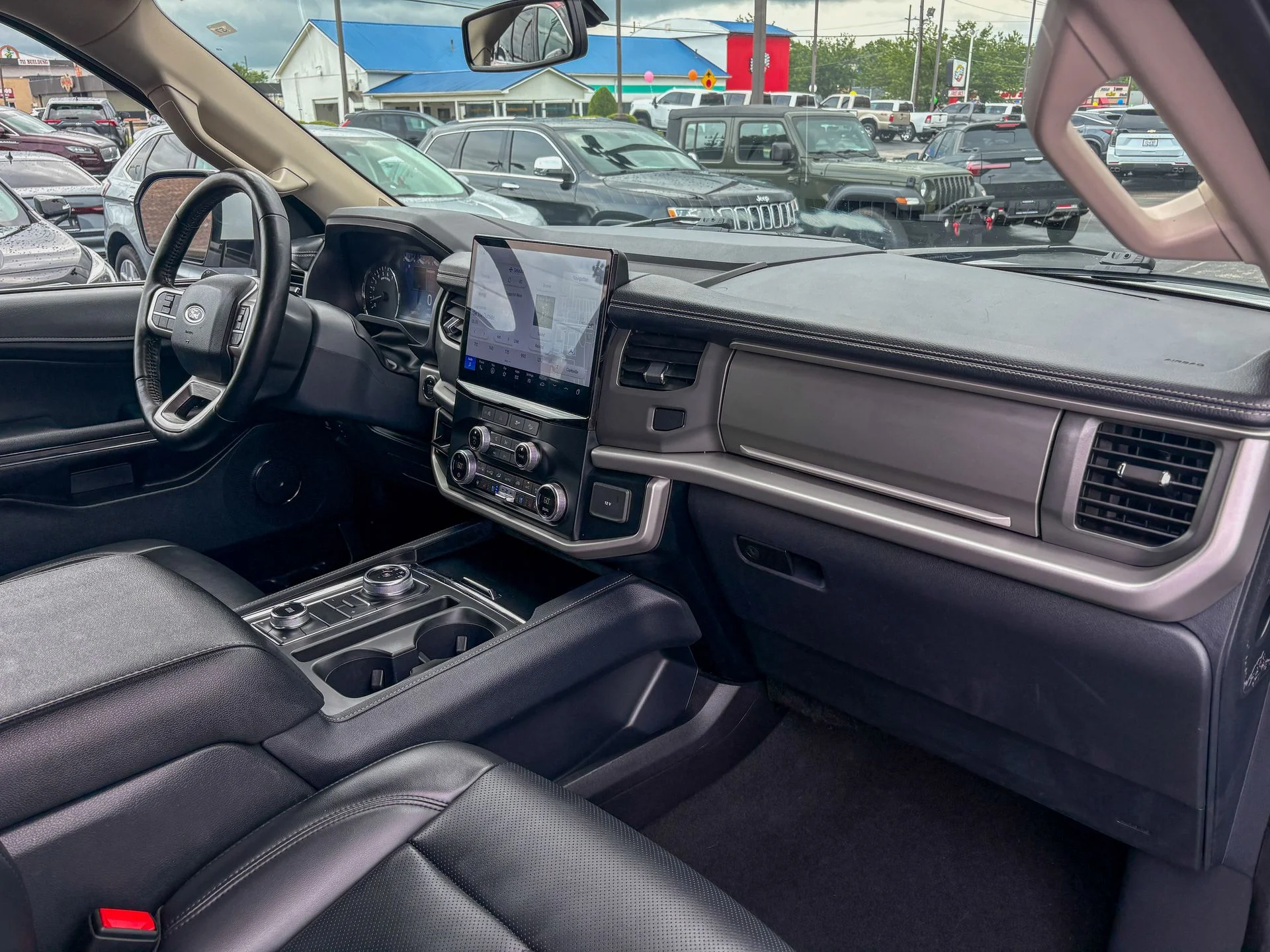 Used 2024 White Ford XLT image 24