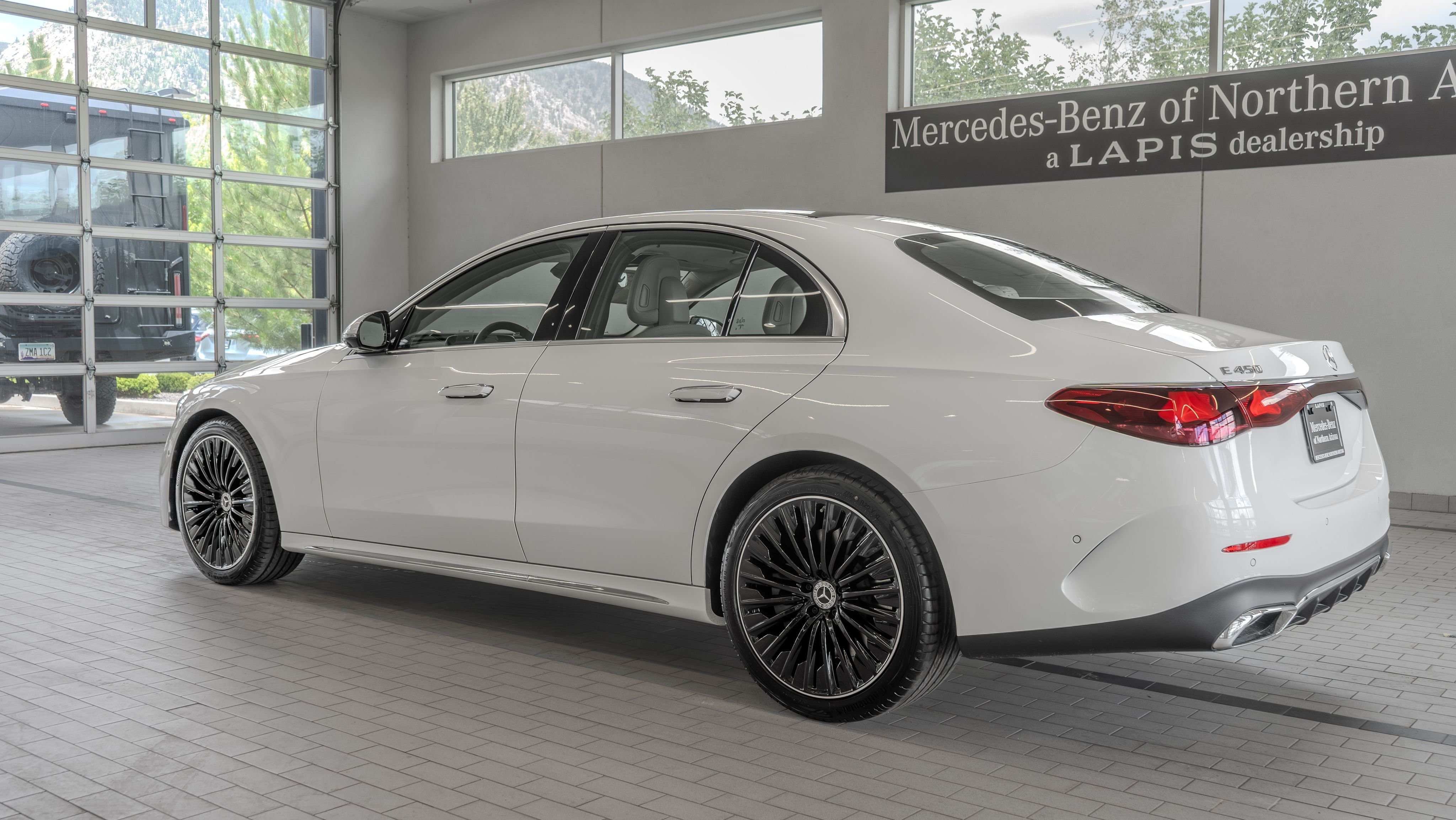 New 2026 White Mercedes-Benz E 450 image 13