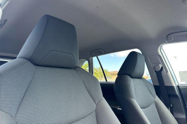 Certified Used 2022 SILVER SKY METALLIC Toyota  image 21