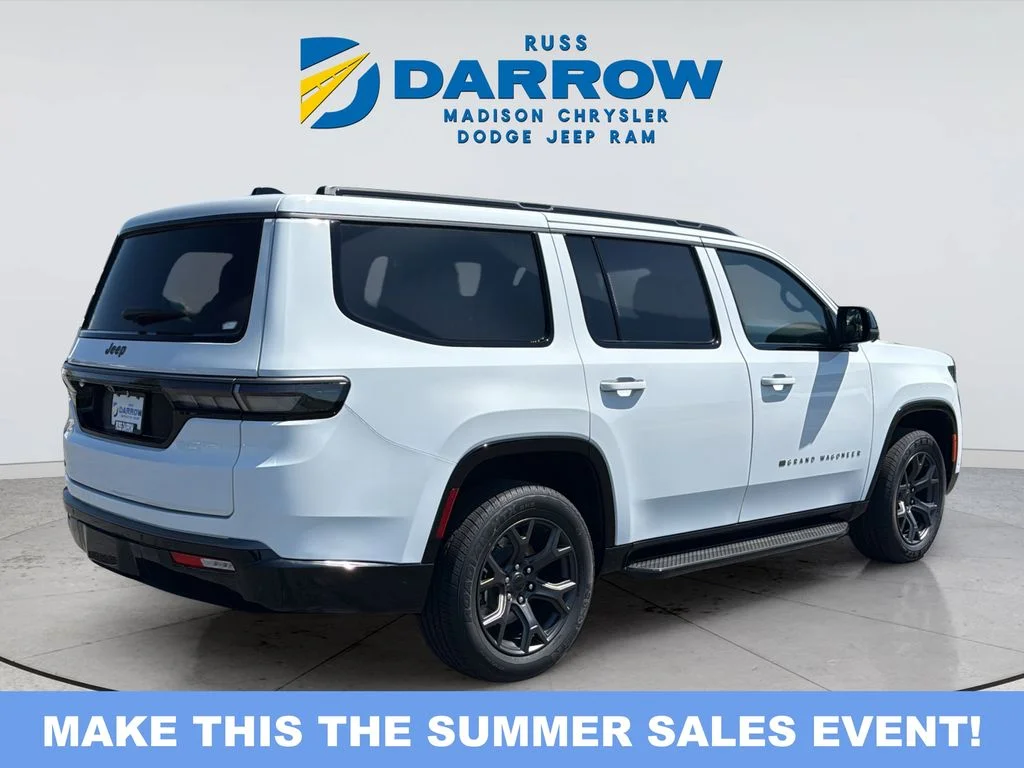 New 2026 Bright White Clear-Coat Exterior Paint Jeep Limited Altitude image 5