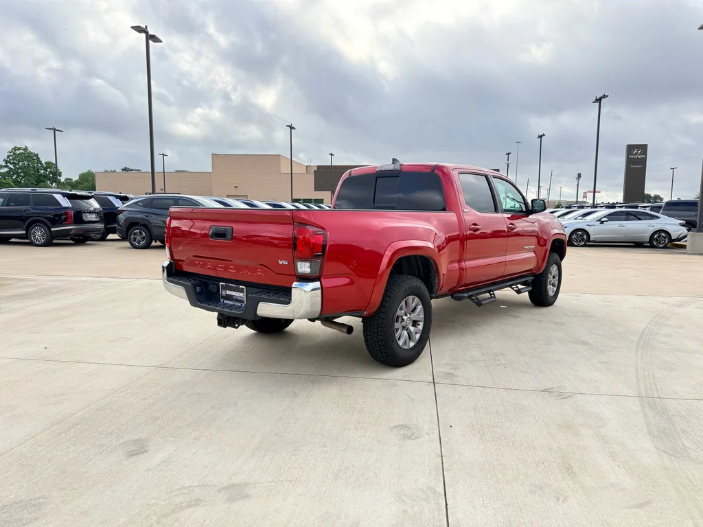 Used 2019 Barcelona Red Metallic Toyota SR5 image 4