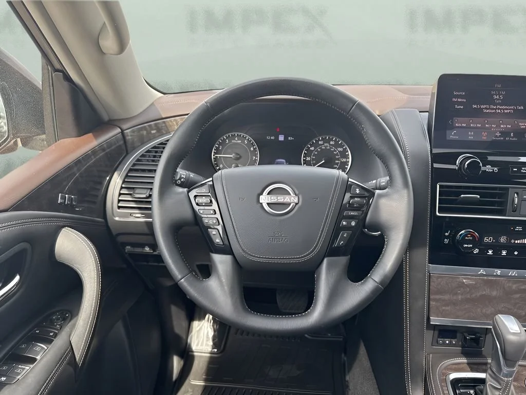 Used 2023 Maroon Nissan Platinum image 18
