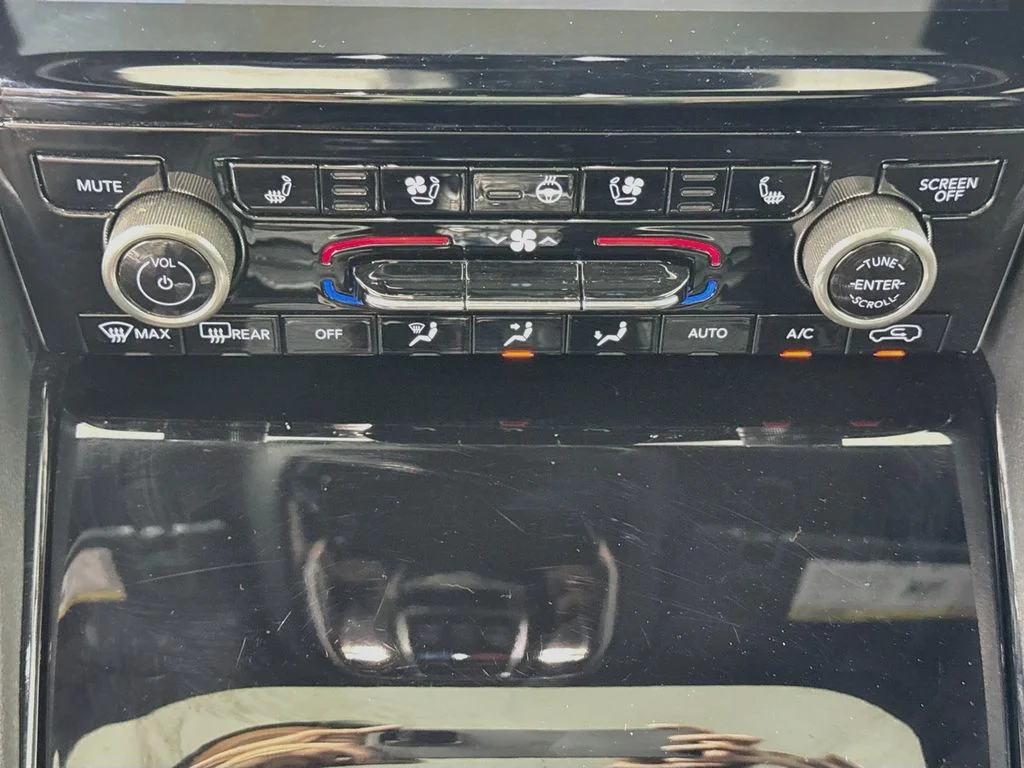 Used 2023 White Jeep Overland 4xe image 16