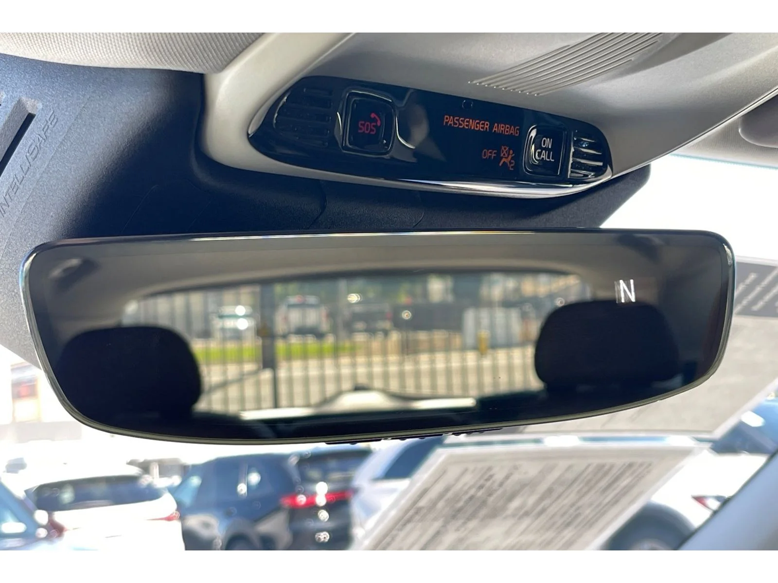 Used 2018 Ice White Volvo Momentum image 26