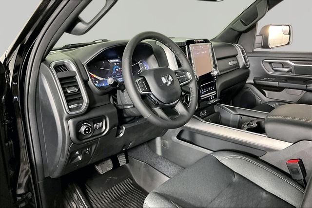 New 2026 Diamond Black Crystal Pearl-Coat Exterior Paint RAM Big Horn/Lone Star image 8