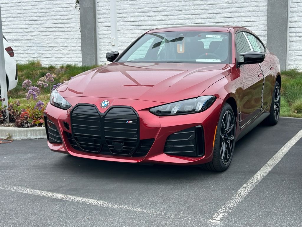 New 2026 Vegas Red Metallic BMW M60 image 2