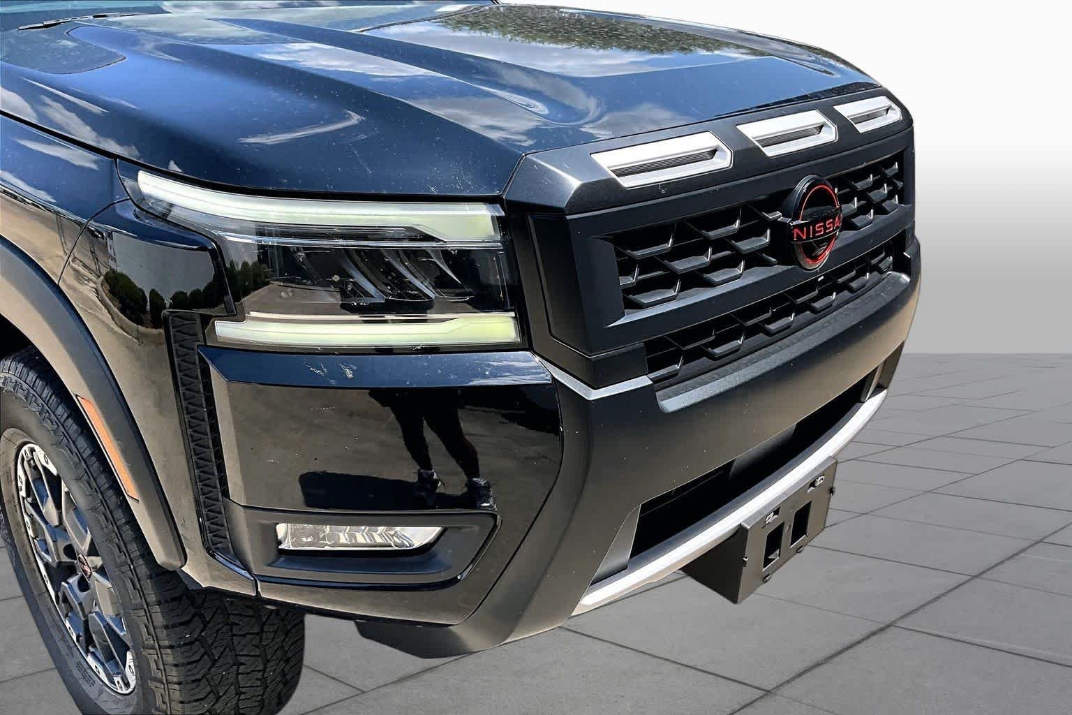 Used 2025 Super Black Nissan PRO-4X image 30